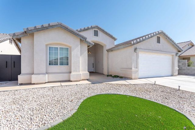 1910 E Los Olivos Dr, San Luis, AZ 85336