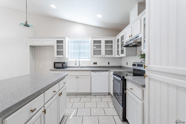 1910 E Los Olivos Dr, San Luis, AZ 85336