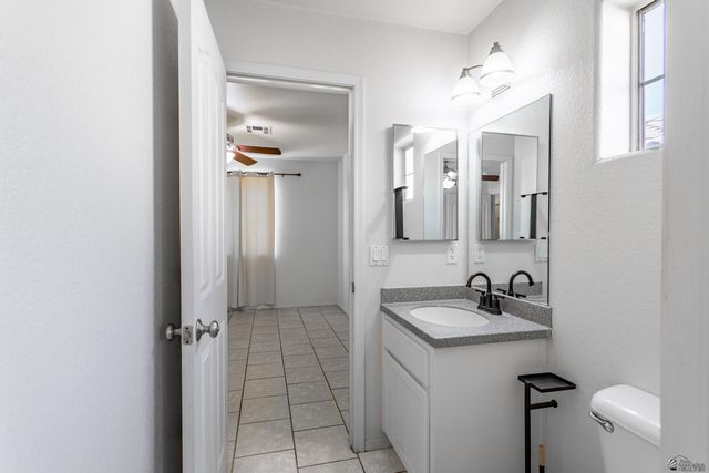 1910 E Los Olivos Dr, San Luis, AZ 85336