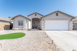1910 E Los Olivos Dr, San Luis, AZ 85336