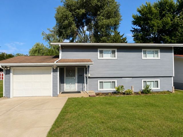 1241 S Elmwood Avenue, Waukegan, IL 60085