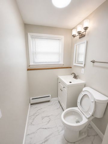 1241 S Elmwood Avenue, Waukegan, IL 60085