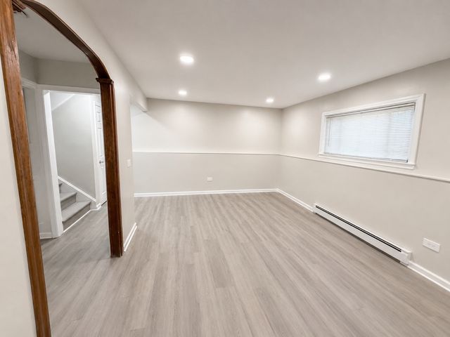 1241 S Elmwood Avenue, Waukegan, IL 60085