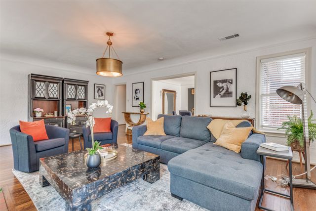 4152 Prescott Avenue, Dallas, TX 75219