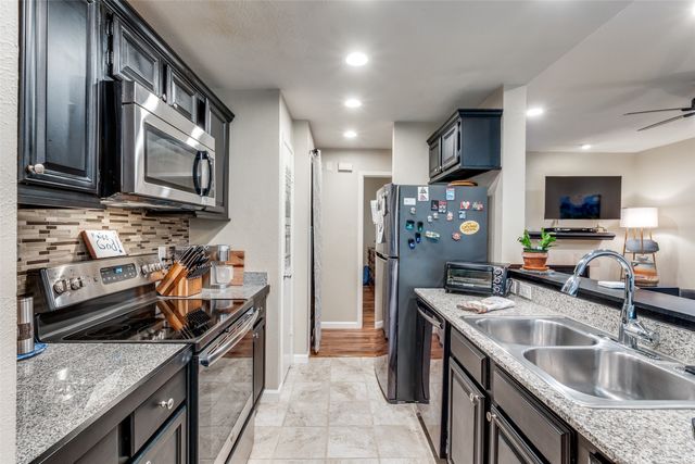 8601 Park Lane 624, Dallas, TX 75231