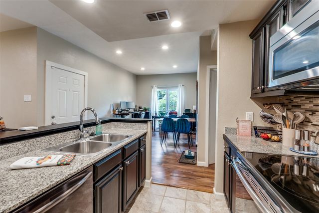 8601 Park Lane 624, Dallas, TX 75231