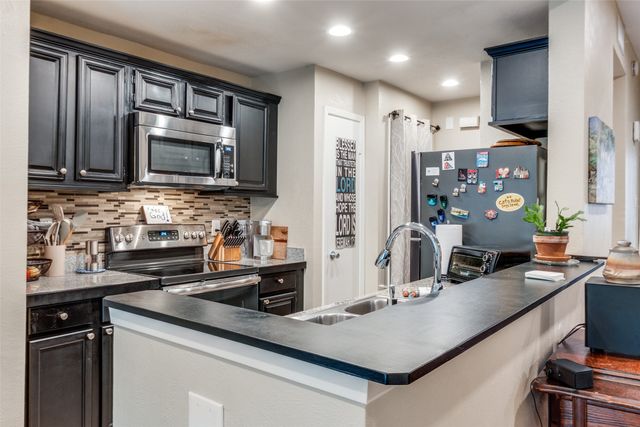 8601 Park Lane 624, Dallas, TX 75231