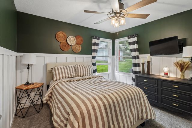 216 W 13th Street S, Newton, IA 50208