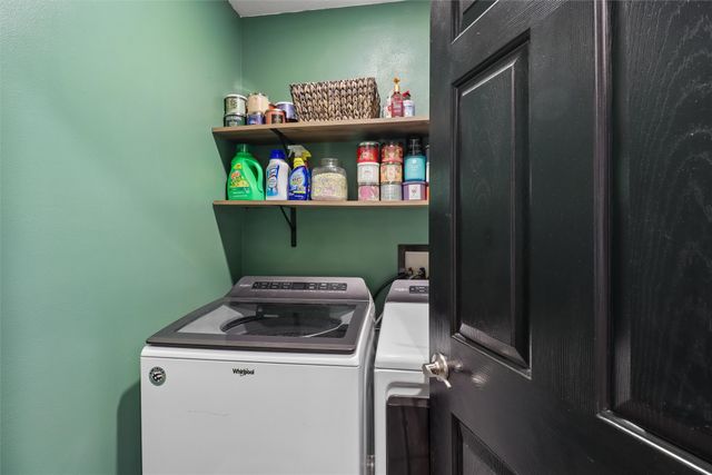 216 W 13th Street S, Newton, IA 50208