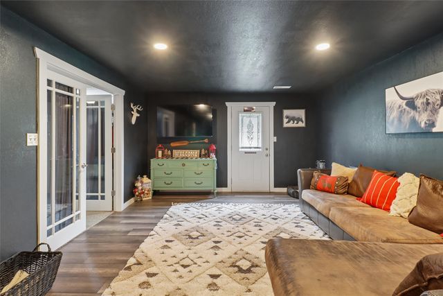 216 W 13th Street S, Newton, IA 50208