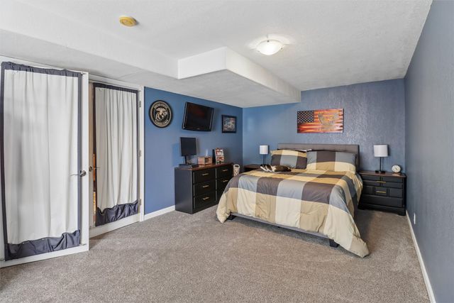 216 W 13th Street S, Newton, IA 50208