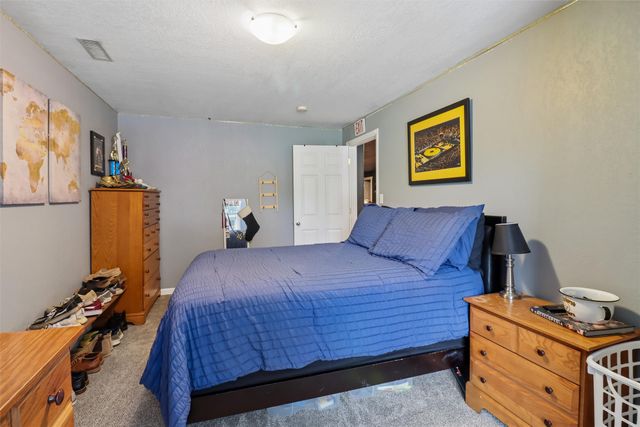 216 W 13th Street S, Newton, IA 50208