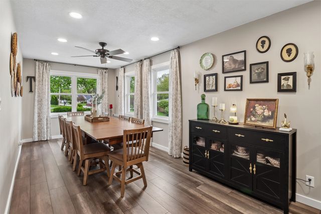 216 W 13th Street S, Newton, IA 50208