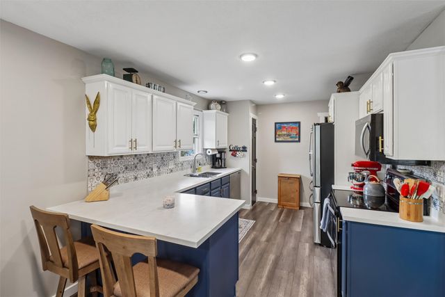 216 W 13th Street S, Newton, IA 50208