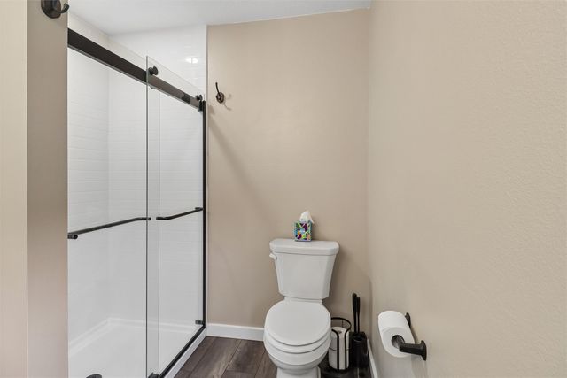 216 W 13th Street S, Newton, IA 50208