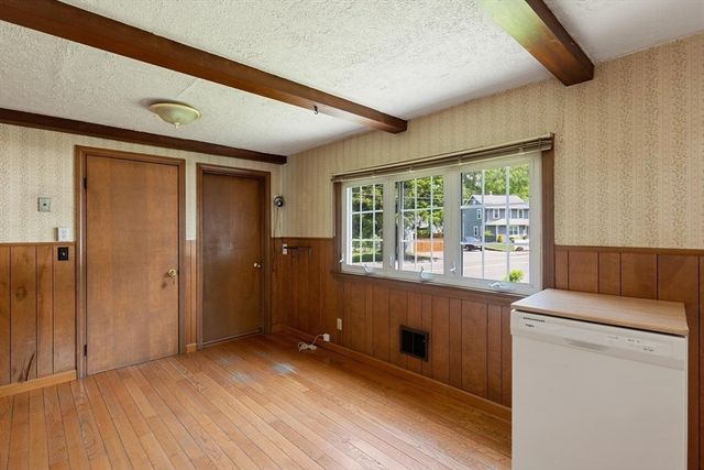 19 Butler Ave, Wakefield, MA 01880
