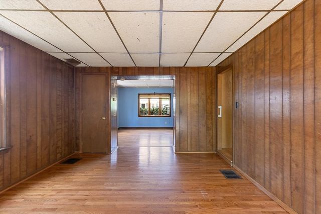 19 Butler Ave, Wakefield, MA 01880