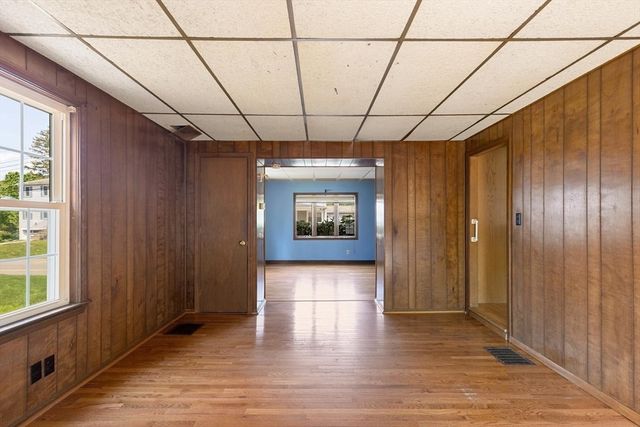 19 Butler Ave, Wakefield, MA 01880