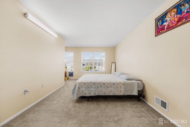 197 Barclay Court, Piscataway, NJ 08854