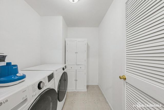 197 Barclay Court, Piscataway, NJ 08854