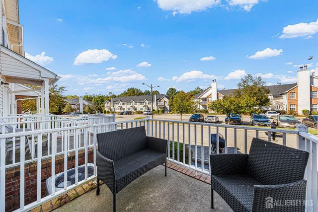 197 Barclay Court, Piscataway, NJ 08854