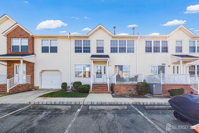 197 Barclay Court, Piscataway, NJ 08854