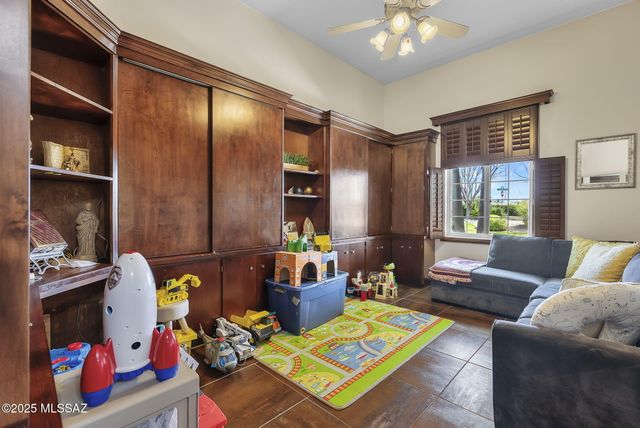 2581 N Alabang Hills Drive, Nogales, AZ 85621