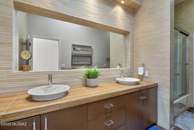 2581 N Alabang Hills Drive, Nogales, AZ 85621