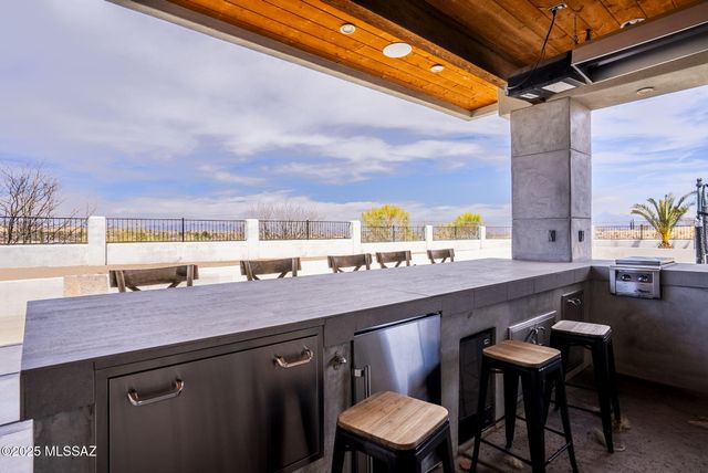 2581 N Alabang Hills Drive, Nogales, AZ 85621