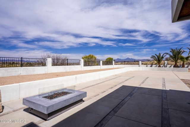 2581 N Alabang Hills Drive, Nogales, AZ 85621