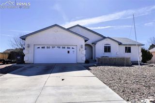 438 W Fairway Drive, Pueblo West, CO 81007
