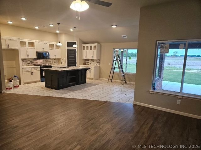 10408 E 132nd Street S, Bixby, OK 74008