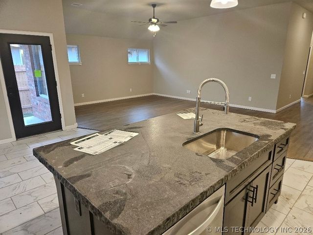 10408 E 132nd Street S, Bixby, OK 74008
