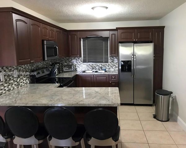 15302 SW 180th Ter, Miami, FL 33187