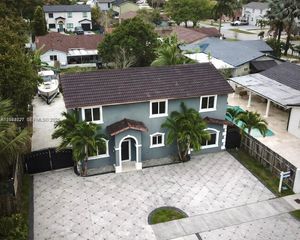 15302 SW 180th Ter, Miami, FL 33187