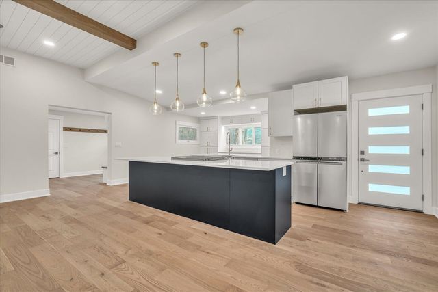 10985 E Cd Avenue, Richland, MI 49083