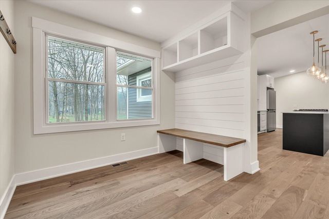 10985 E Cd Avenue, Richland, MI 49083