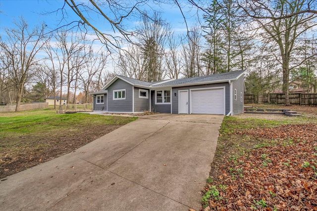 10985 E Cd Avenue, Richland, MI 49083