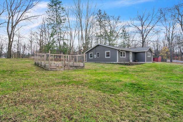 10985 E Cd Avenue, Richland, MI 49083