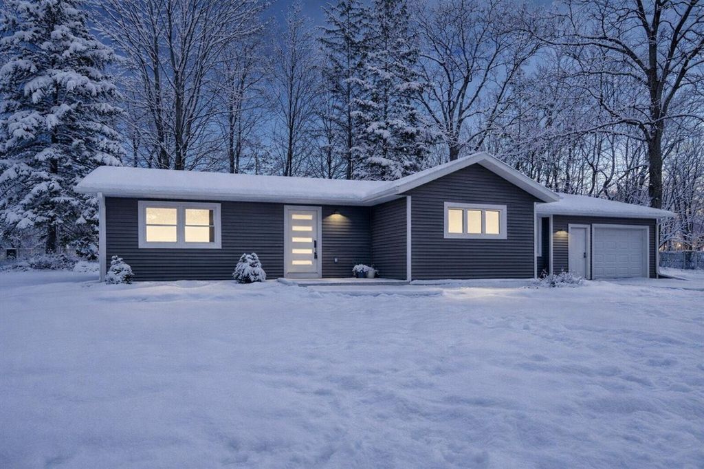 10985 E Cd Avenue, Richland, MI 49083