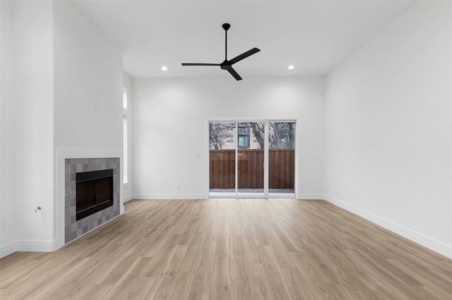 913 Bayonne Street, Dallas, TX 75212