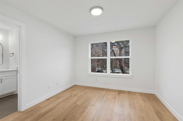 913 Bayonne Street, Dallas, TX 75212