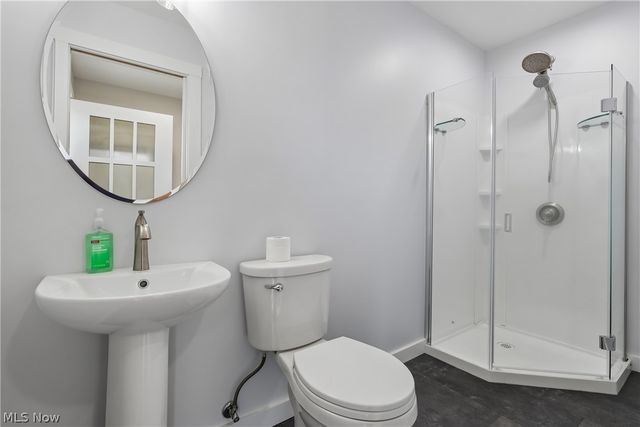 50 S Glencoe Drive, Akron, OH 44319