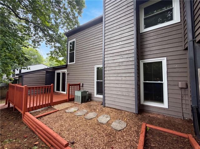 282 Toweridge Drive SW, Marietta, GA 30064