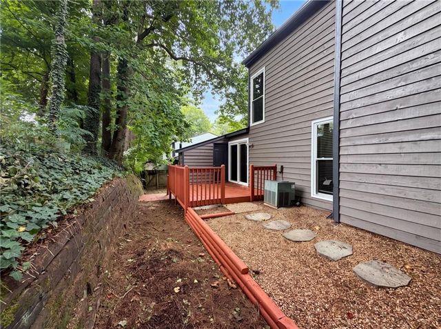 282 Toweridge Drive SW, Marietta, GA 30064