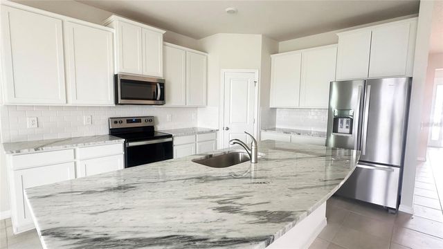 17915 CANTARINA COVE, Lakewood Ranch, FL 34211