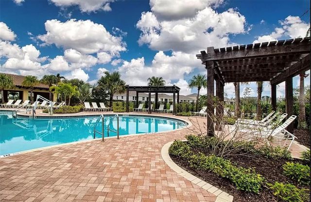 17915 CANTARINA COVE, Lakewood Ranch, FL 34211