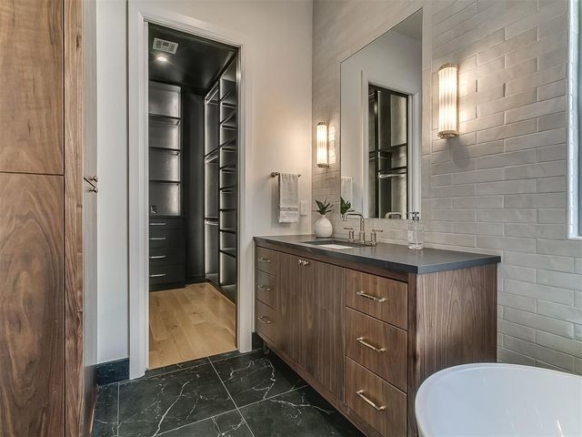 6200 NW 150th Terrace, Oklahoma City, OK 73142