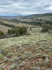 NKA Cowiche Creek Rd, Yakima, WA 98908