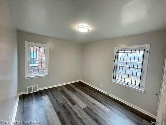 6037 Piedmont Street, Detroit, MI 48228